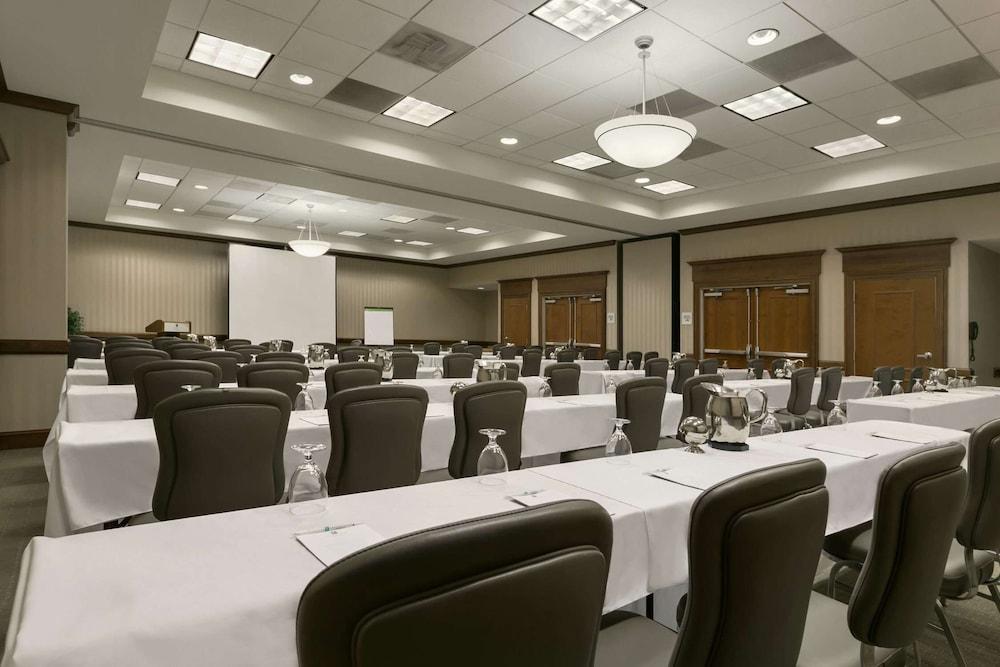 Embassy Suites By Hilton Dulles North Loudoun Екстер'єр фото